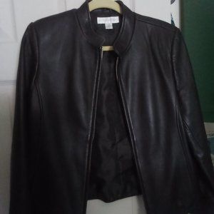 Petite Sophisticate Deep Brown Leather Jacket. Size PETITE MEDIUM